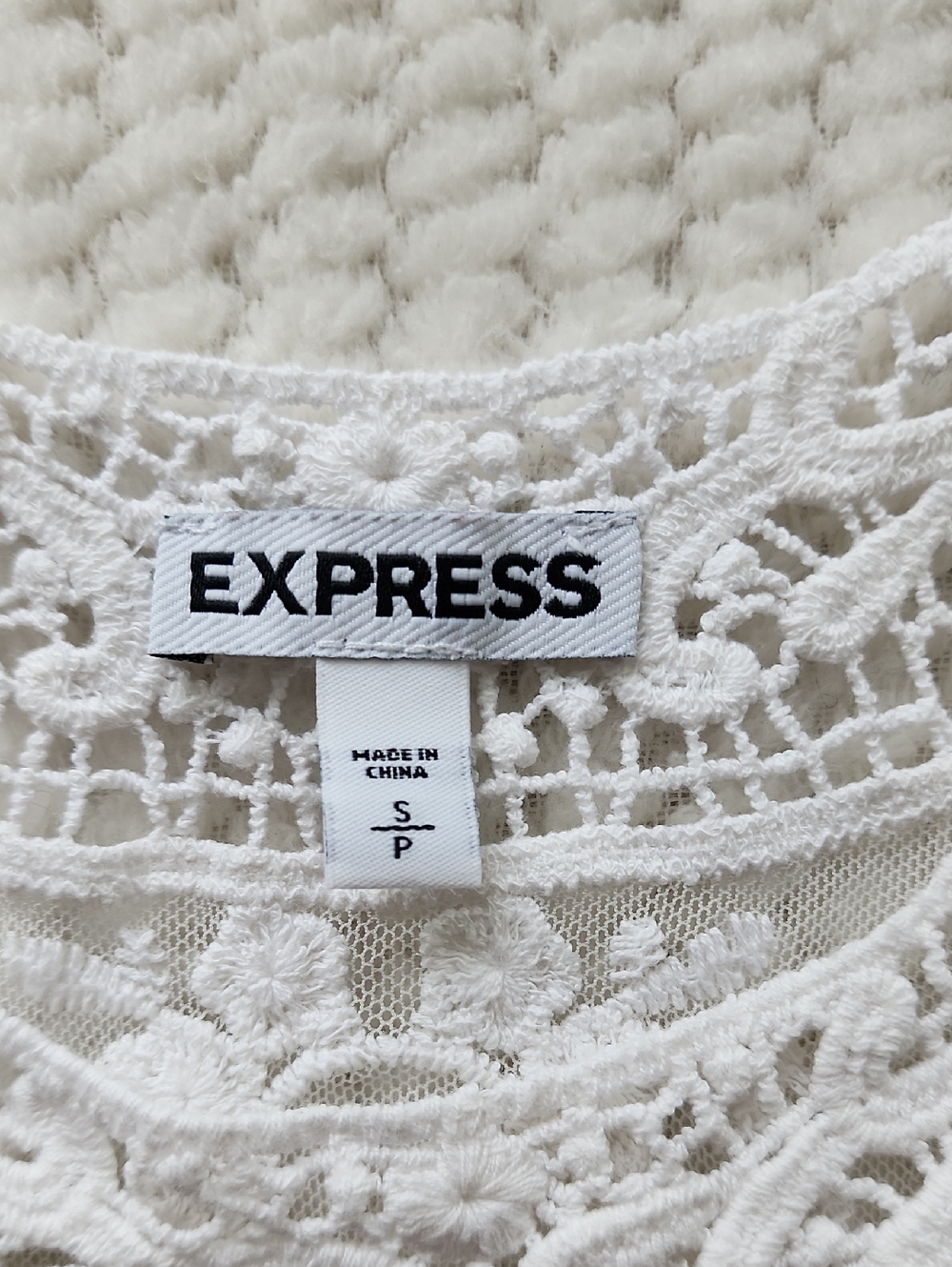 Express Lace Embroidered Sleeveless Peplum Top - Picture 5 of 6